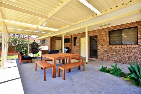 Maria's Beach House - Pet Friendly - Travel Search 1