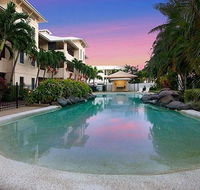 Marina View Apartment - Walk to the Strand - Cruises Travel