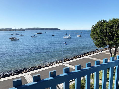 Mariners On The Waterfront - Travel Search 3