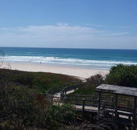 Maxs Beachside Villa - Cruises Travel