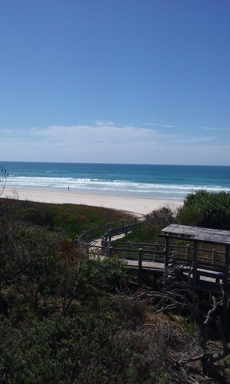 Maxs Beachside Villa - Travel Search 0