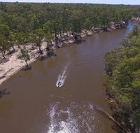 McLean Beach Holiday Park - Travel Agents