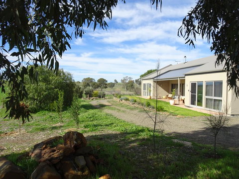 Meander Retreat - Tourism Guide 2