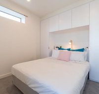 Melbourne CBD 1 Bedroom SkylineLa Trobe Tower - Tourism Guide
