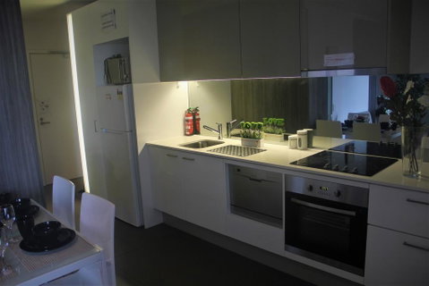 Melbourne CBD Studio - Tourism Guide 1