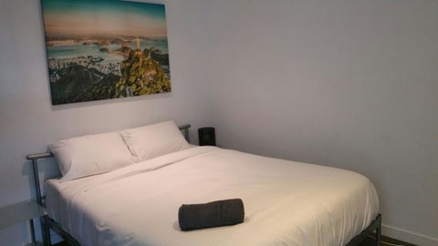 Melbourne CBD Studio - Tourism Guide 3