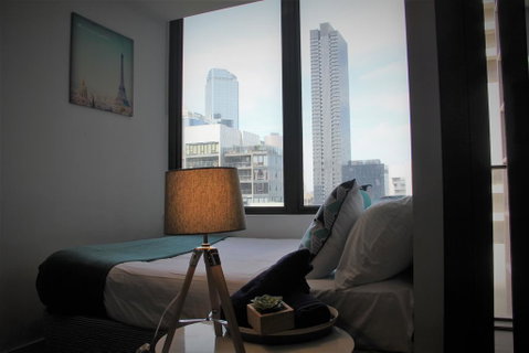 Melbourne CBD Studio - Tourism Guide 0