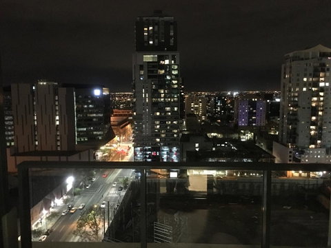 Melbourne CBD Studio - Tourism Guide 2