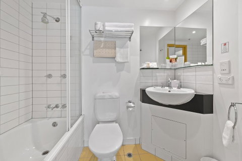 Melbourne Hotel CBD - Tourism Guide 2