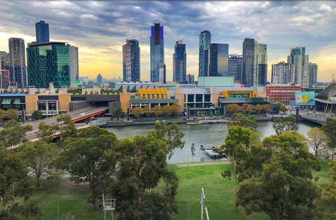 Melbourne River Views - Tourism Guide 0