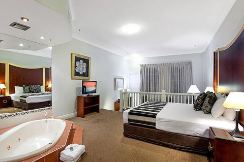 Mercure Maitland Monte Pio - Tourism Guide 1