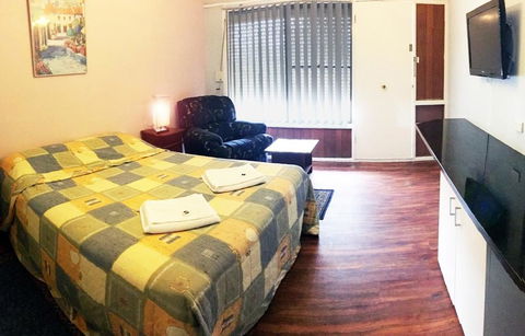 Merredin Olympic Motel - Travel Search 0