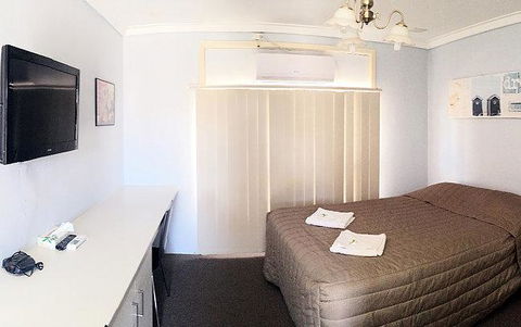 Merredin Olympic Motel - Travel Search 1