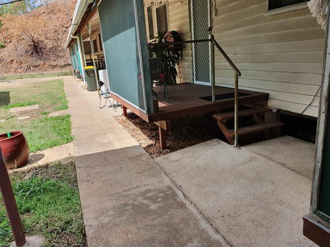 Meyenburg Units - Travel Agents 1