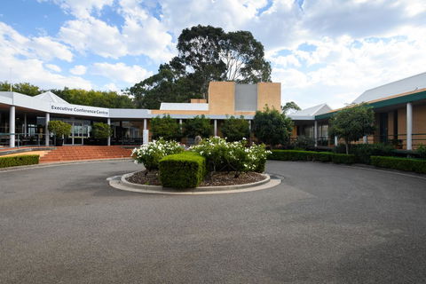 MGSM Executive Hotel & Conference Centre - Cruises Travel 3