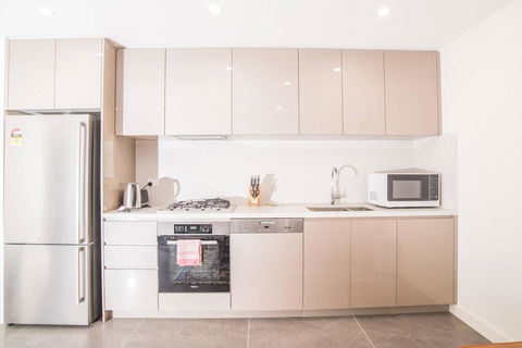 Modern 1bed1study Apt Near Station & MQ Centre - Cruises Travel 3