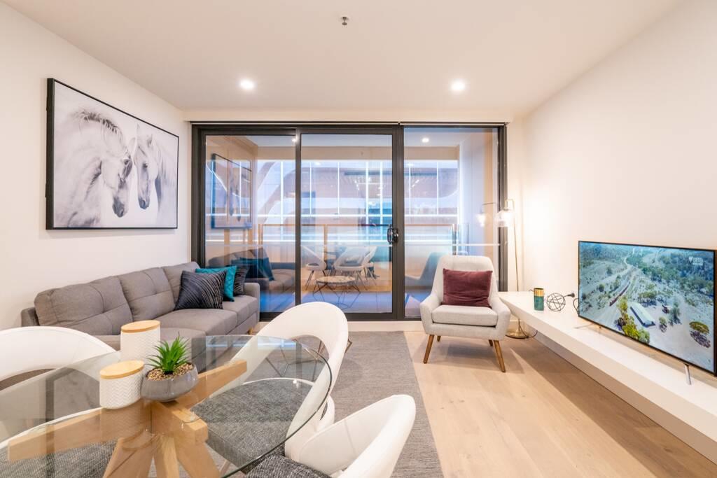 Melbourne VIC Tourism Guide