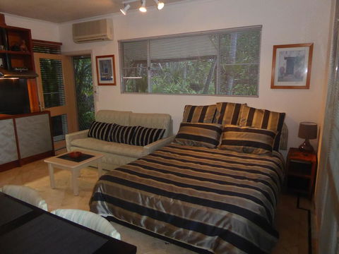 Montauk Rainforest Retreat - Tourism Guide 3