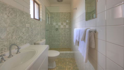 Motel Meneres - Travel Agents 3