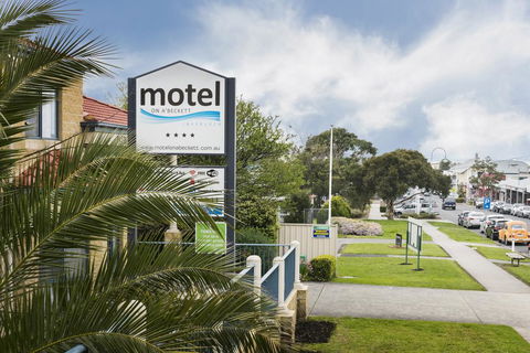 Motel On A'Beckett - Travel Search 0