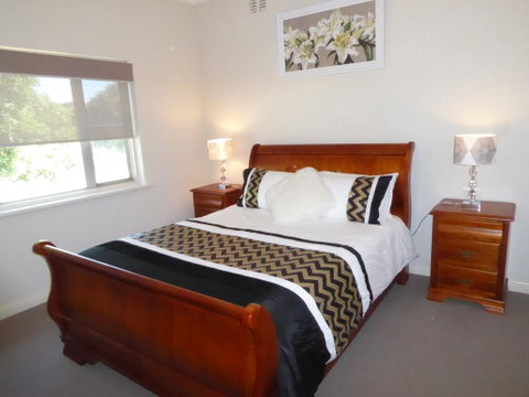 Mount View Motel - Tourism Guide 3
