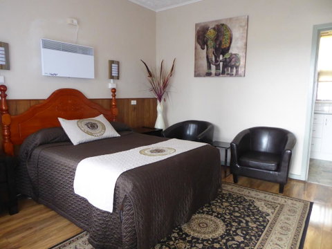 Mount View Motel - Tourism Guide 2