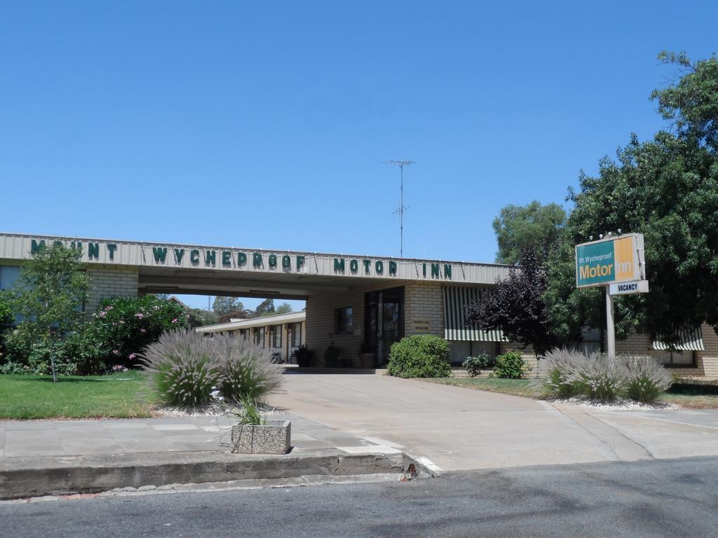 Wycheproof VIC Travel Search