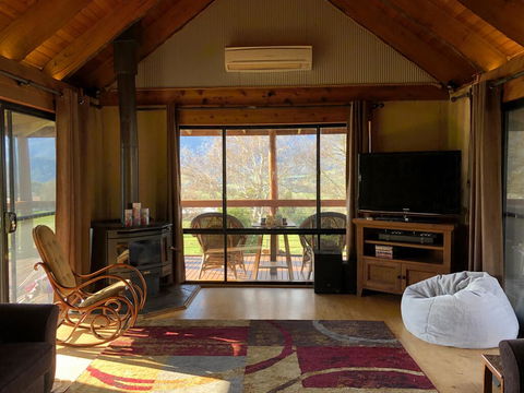 Mountain Grass Lodge (2 Bedroom) - Travel Search 2