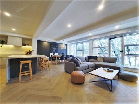 Mt Buller Chalet Hotel & Suites - Tourism Guide 1