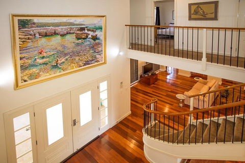 Mudgee Country Grandeur Home - Cruises Travel 3