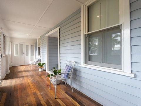 Myall River Cottage - Travel Agents 1