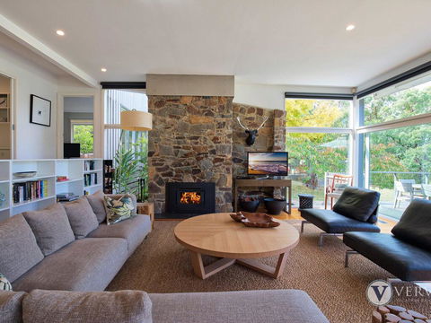 Myers Road Retreat - Travel Search 3