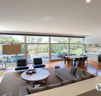 Myers Road Retreat - Travel Search