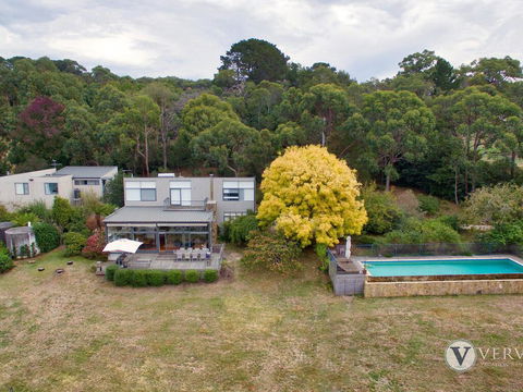 Myers Road Retreat Plus Guest House - Travel Search 0