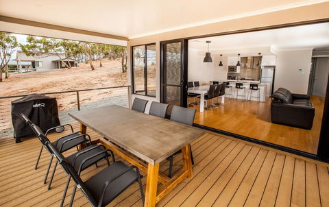 Neagles Retreat Villas - Travel Search 3
