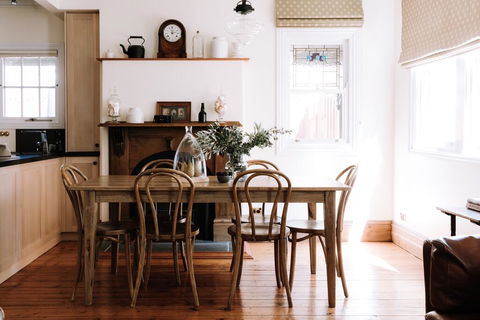 Ned Kellys Marlo Cottage - In The Best Beechworth Location - Travel Search 3
