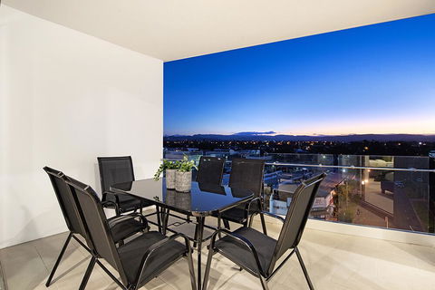 NEO Apartments Mermaid Beach - Tourism Guide 3