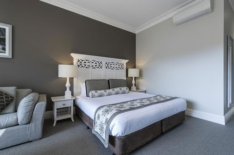 Grand Mercure Basildene Manor - Travel Search 17