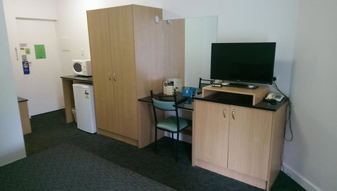 Baileys Parkside Motel By VetroBlu - Travel Search 14