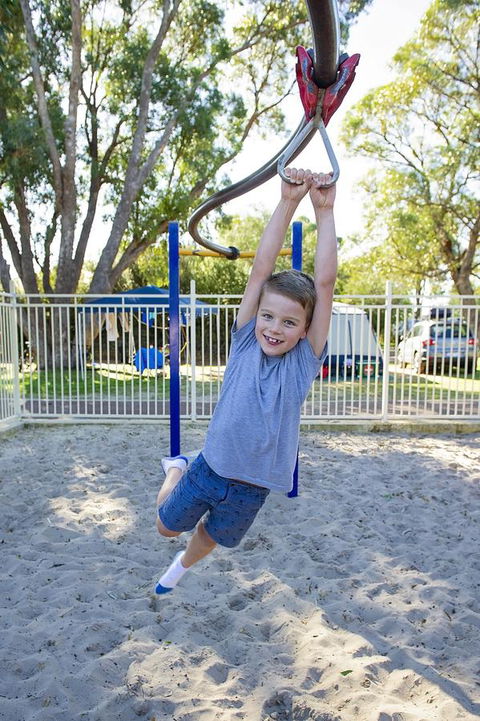 Discovery Parks - Woodman Point - Tourism Guide 33