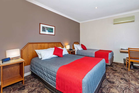 Quality Hotel Bayswater - Tourism Guide 12