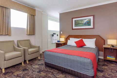 Quality Hotel Bayswater - Tourism Guide 10