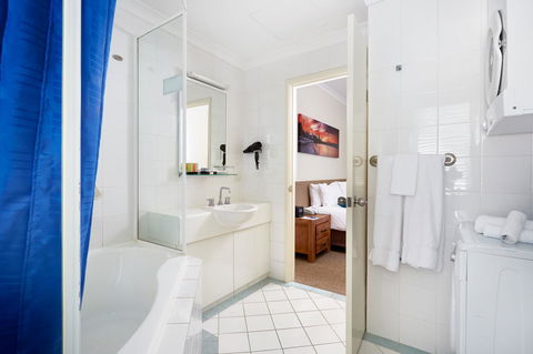 Broadwater Resort Como - Travel Search 9