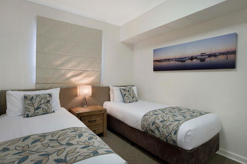 Broadwater Resort Como - Travel Search 2