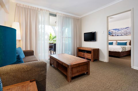 Broadwater Resort Como - Travel Search 10