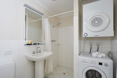 Broadwater Resort Como - Travel Search 8