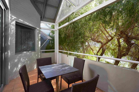 Broadwater Resort Como - Travel Search 14