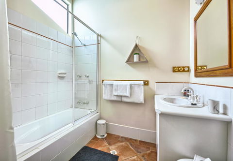 Spencer Suites Albany - Travel Agents 12