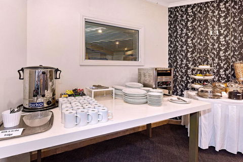 Quality Resort Sorrento Beach - Travel Search 11