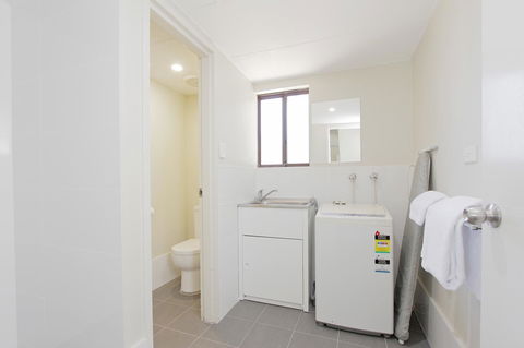 Quality Resort Sorrento Beach - Travel Search 16